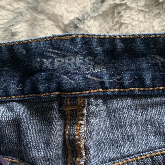 blue jean midrise express women’s shorts size 2 - Picture 3 of 3